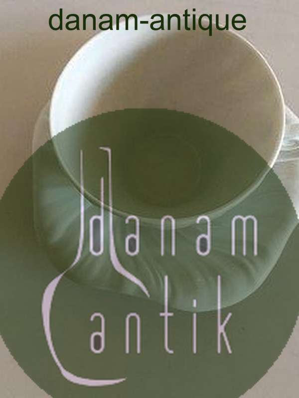 Royal Copenhagen Hvid Konkylie Mokka Kop og Underkop No 14179(072/073)