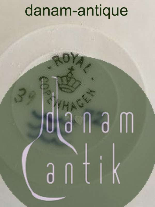 Royal Copenhagen Art Nouveau Plate with Fish Border No 39