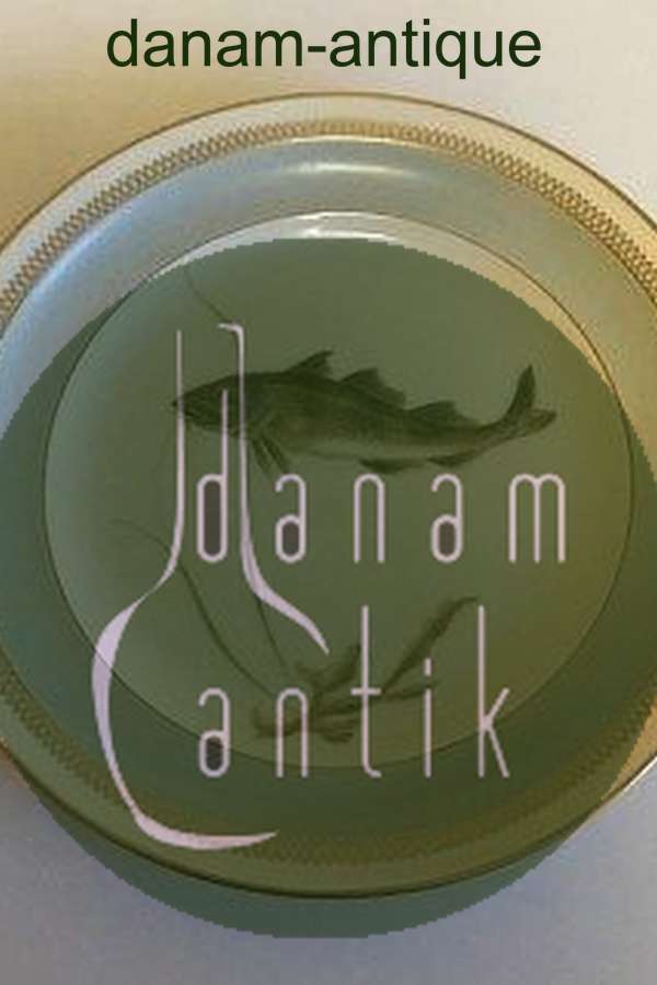 Royal Copenhagen Fish Service No 1168 Dinner Plate No 12/1168/9581