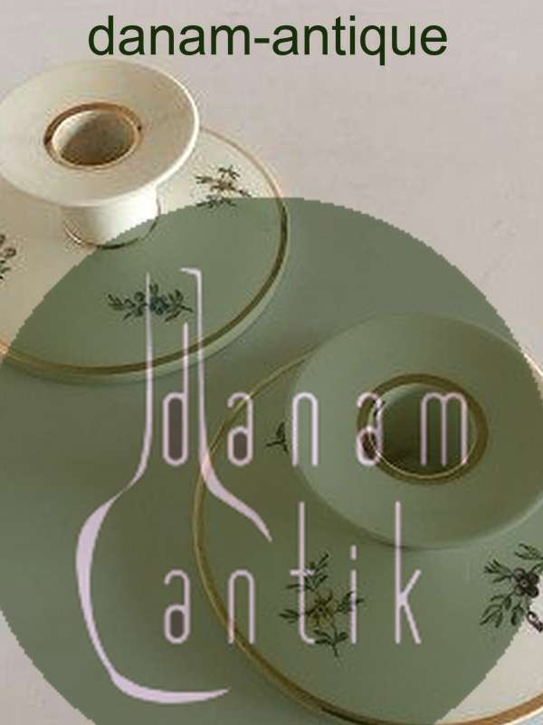 Royal Copenhagen Frijsenborg Lysestager No 3335