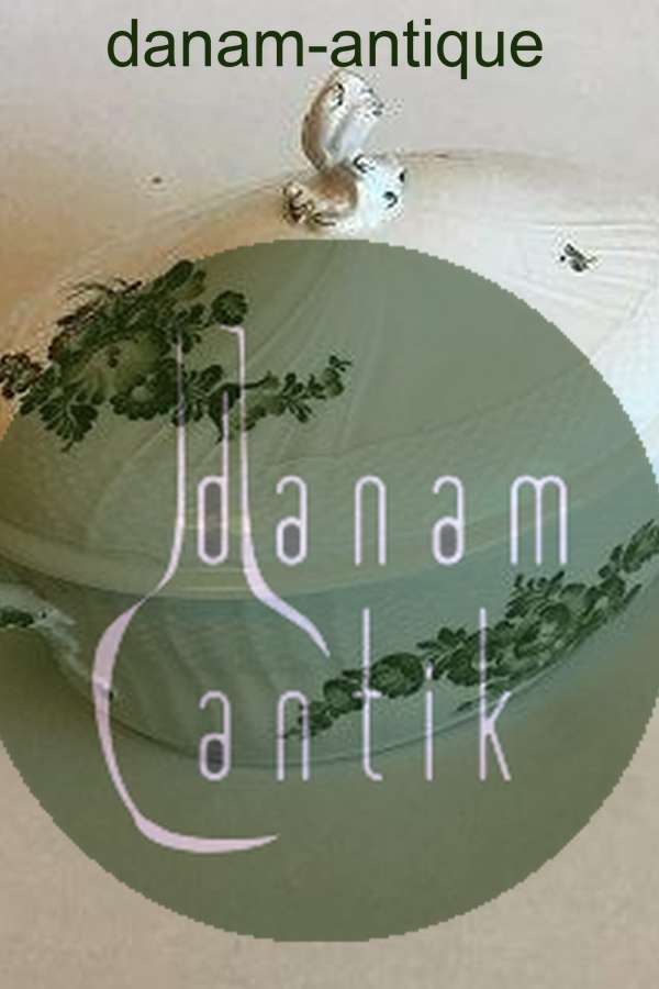 ロイヤルコペンハーゲン グリーンフラワーテュリーン No 1666