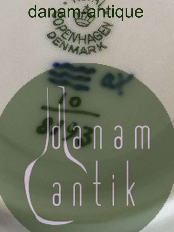 Royal Copenhagen Kaffekop og Underkop med Tyk Kant No 8193