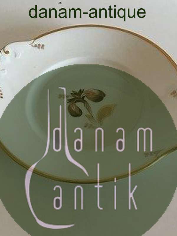 Royal Copenhagen Brun Iris Kagefad No 9397