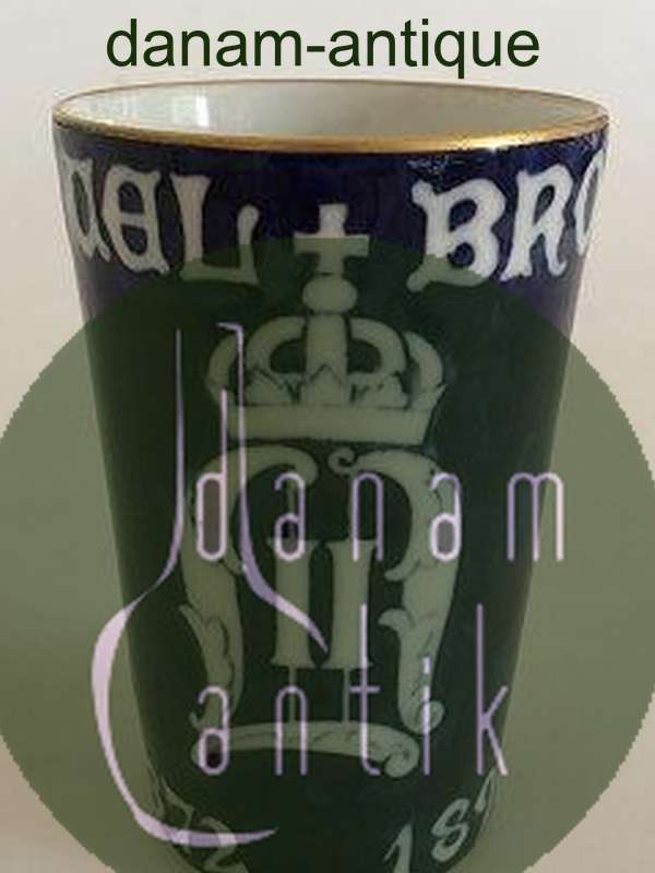 Bing & Grøndahl Oscar II Krus / Vase  "Broderfolkets Vel" 18 Sept. 1872-1897