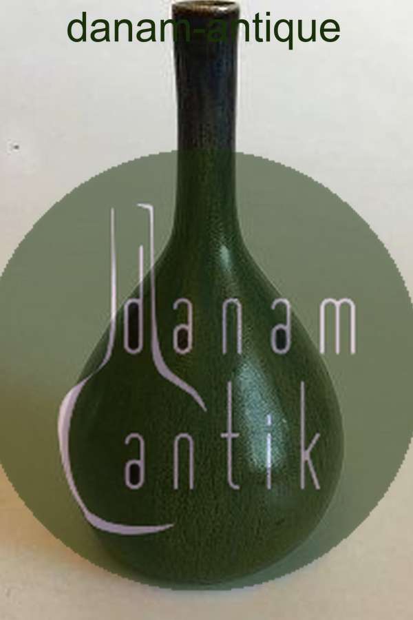 Bing & Grøndahl Stentøjsvase No 477. Designet af H. Busch Jensen