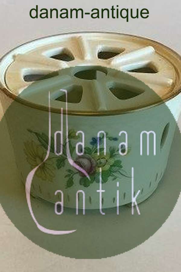 Bing & Grøndahl Saksisk Blomst, Creme Fyrfadsvarmer No 237