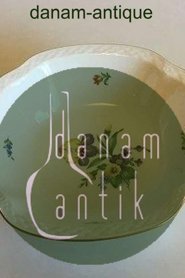 Bing & Grondahl Saxon Flower, White Potato Bowl No 43