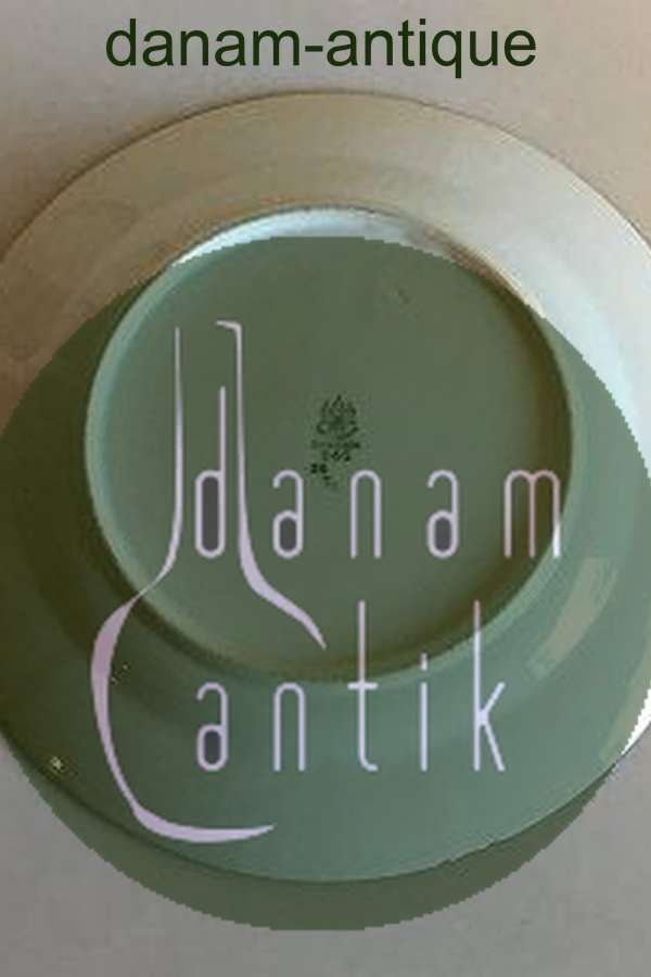 Bing & Grøndahl Frokosttallerken No 26 Stel med grøn dekoration med guld på form 507(Herregaard)