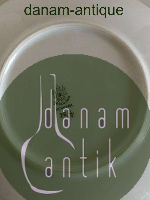 Bing & Grøndahl Henrik Sidetallerken No. 28A