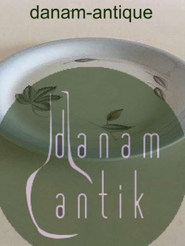 Bing & Grøndahl Løvfald Rundt Kagefad No 101