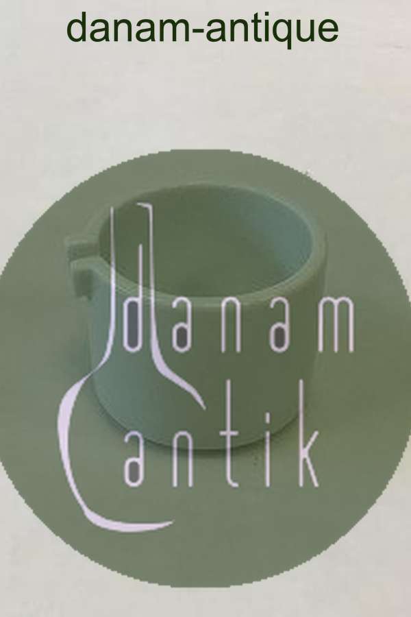 Bing & Grondahl Hank Creamer No 801. Designed by Erik Magnussen