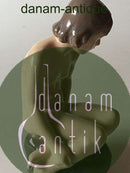 Royal Copenhagen Figur Pige på Sten No. 4027