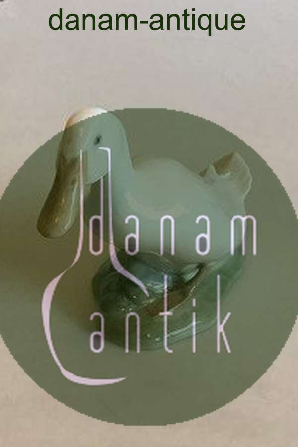 Royal Copenhagen Figur af Hvid and No 1192