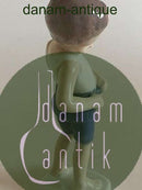 Bing og Grøndahl Figur af Dreng der kikker i sin bukselomme No. 1759