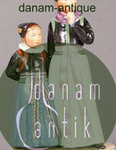 Royal Copenhagen overglasur figur Pieter og Trein Dirch Jan's Drenge og Pigedragt No 12105