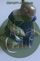 Bing & Grøndahl Figur No. 1526 af Pige med dukke