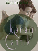 Lyngby Figur Pige og dreng med skildpadde No 4