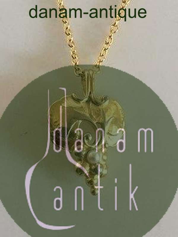 Georg Jensen Forgyldt Sterling Sølv 1996 Årshalskæde med Druevedhæng og lille perle.