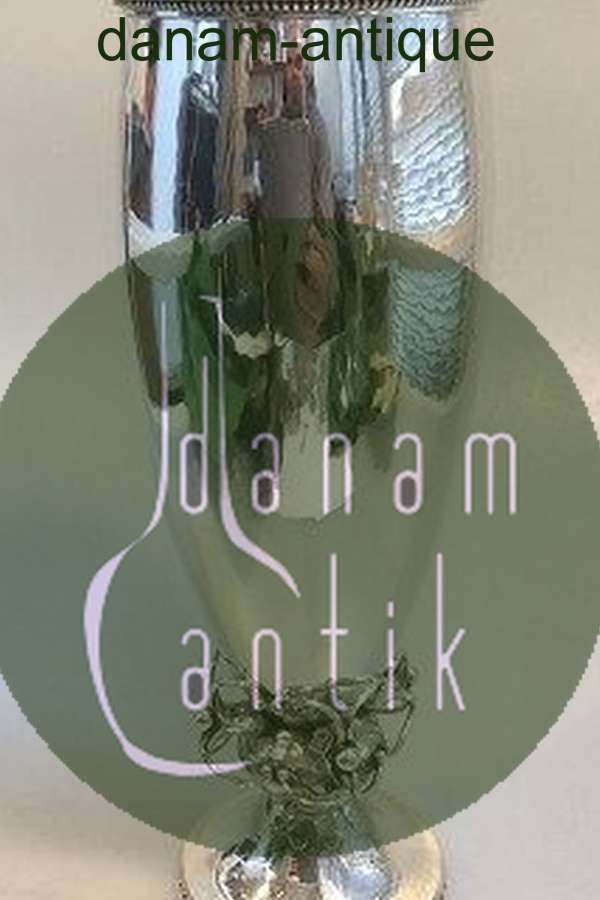 Georg Jensen Sterling Sølv Vase med ornamentik No 301 A