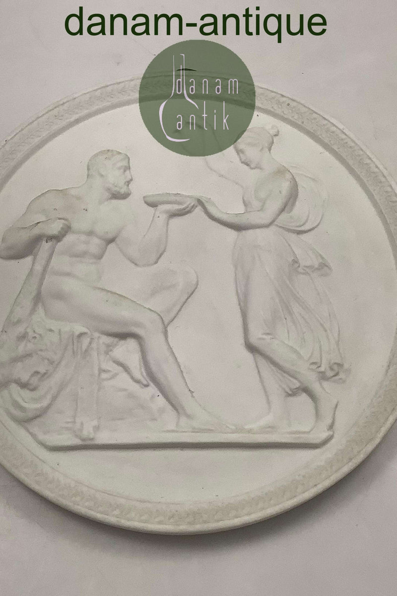 Royal Copenhagen Bisque Platte Herkules modtager udødelighedens drik af Hebe No 108