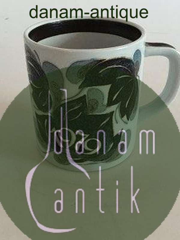 Royal Copenhagen Stort Årskrus 1979 (uden sølv plade )