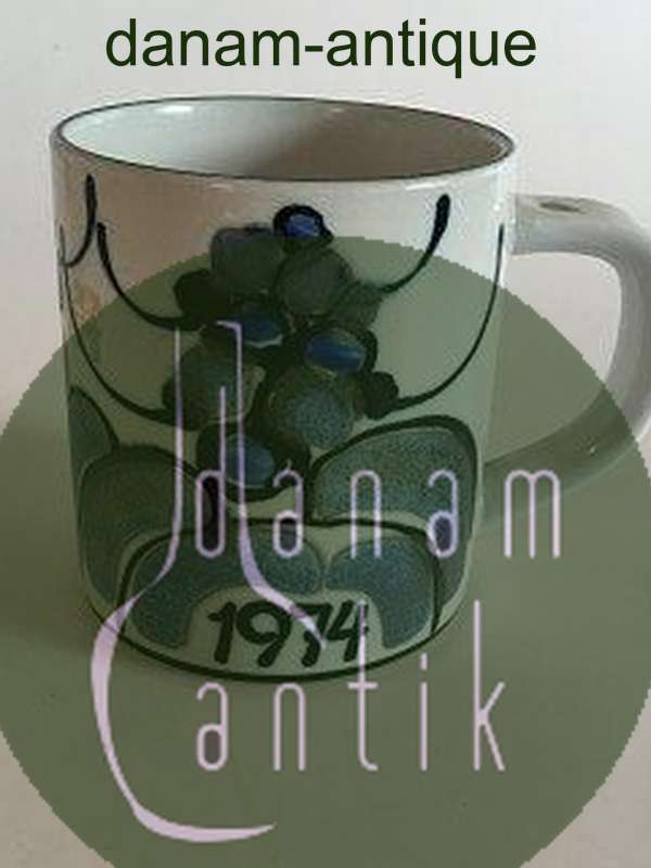 Royal Copenhagen Stort Årskrus 1974