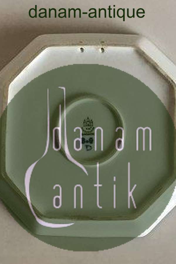 Bing og Grøndahl Alfabet Platte Stockholm. Designet i 1933-1934 af Ove Larsen