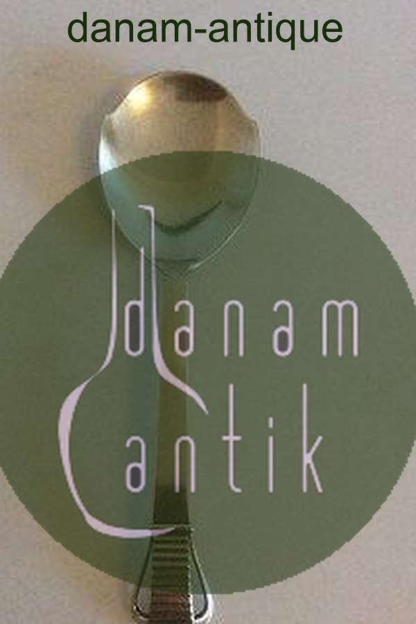 Georg Jensen Sterling Silver Relief Serveringsske No 115