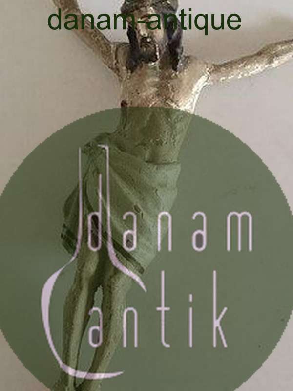 Schöne 18. Jahrhundert Kruzifix Jesus am Kreuz gemalt Holz