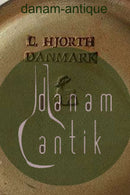 L. Hjorth Vase aus Steingut mit dunkelgrauer Glasur