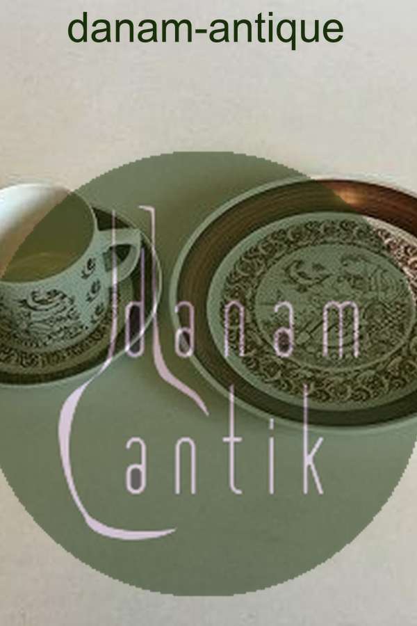 Bjørn Wiinblad, Nymølle Juli Månedskop med underkop No 3513 og kagetallerken No 3520