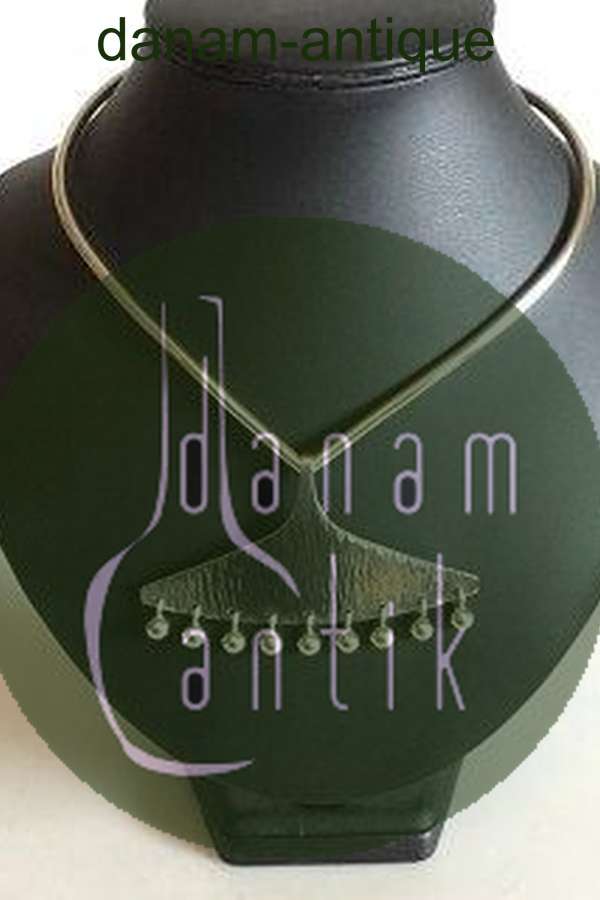 Hans Hansen Sterling Sølv Halssmykke med aftageligt vedhæng med 9 kugler