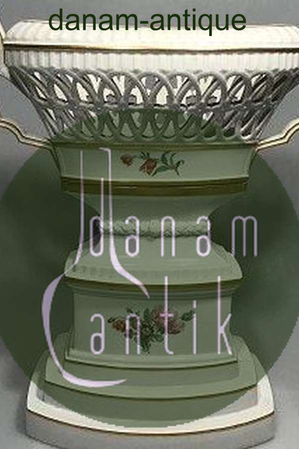 皇家哥本哈根Flora Danica Pearlware白色花瓶No 12358