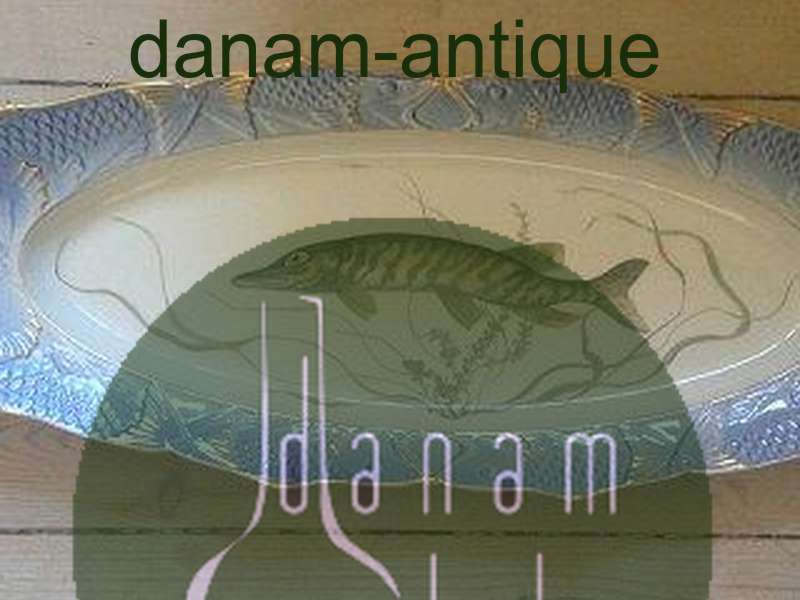 Royal Copenhagen Blue Fish platter with Fish Relief Border No. 1212/3001