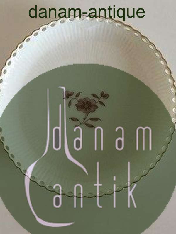 Royal Copenhagen Purpur med Guld Gennembrudt Desserttallerken No 1168