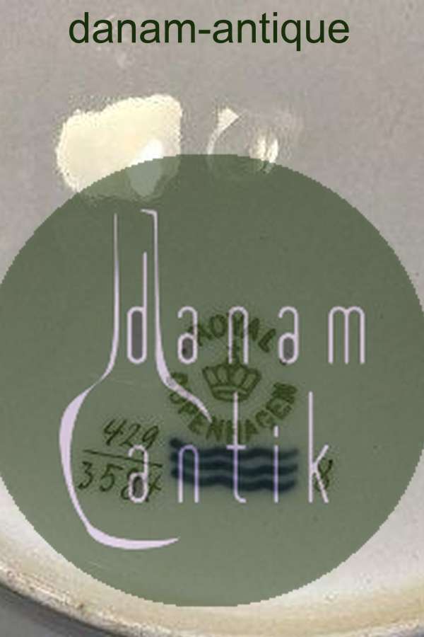 Royal Copenhagen Flora Danica Frugttallerken No 429/3584.