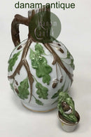 Lomonosov Vodka flaske dekoreret med egeløv