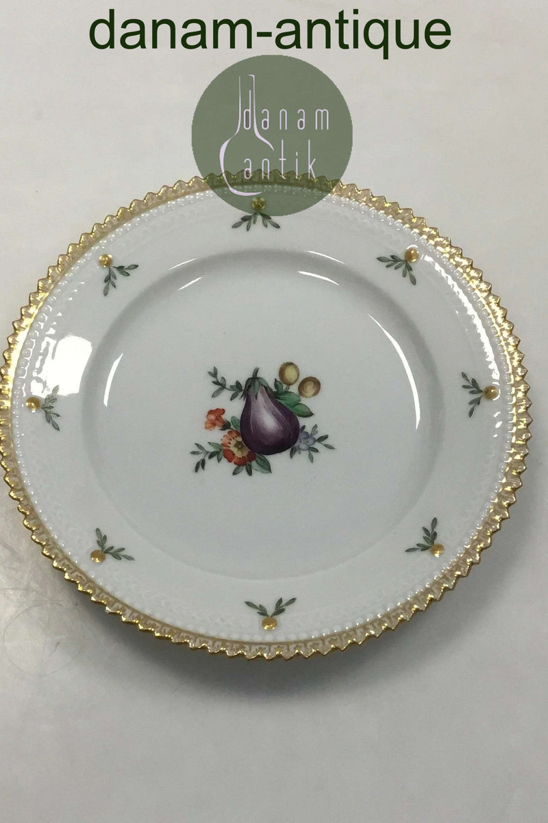 Royal Copenhagen Flora Danica Juliane Marie Kagetallerken No 17/3552