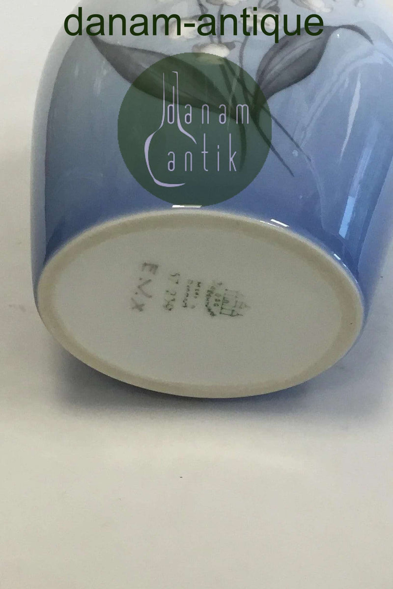 Bing og Grøndahl Vase No. 57/239 med Liljekonval