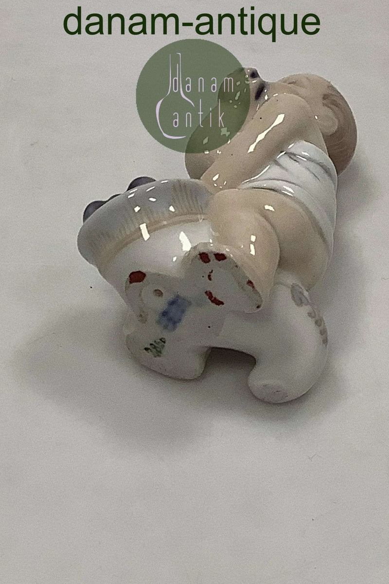 Royal Copenhagen  figur Efterår No 2858