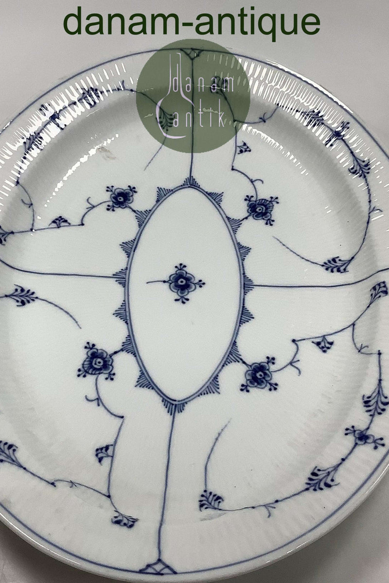 Royal Copenhagen Musselmalet Riflet Fad No 101