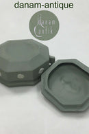 Wedgewood Lille grøn bonbonniere dekoreret med blomster