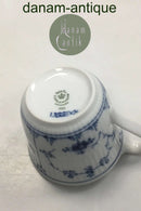 Royal Copenhagen Blau geriffelte Tasse mit hohem Henkel Nr. 093