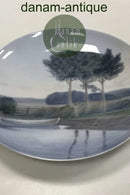 Bing and Grondahl新艺术主义盘子，带湖泊和森林图案，编号8179 / 357