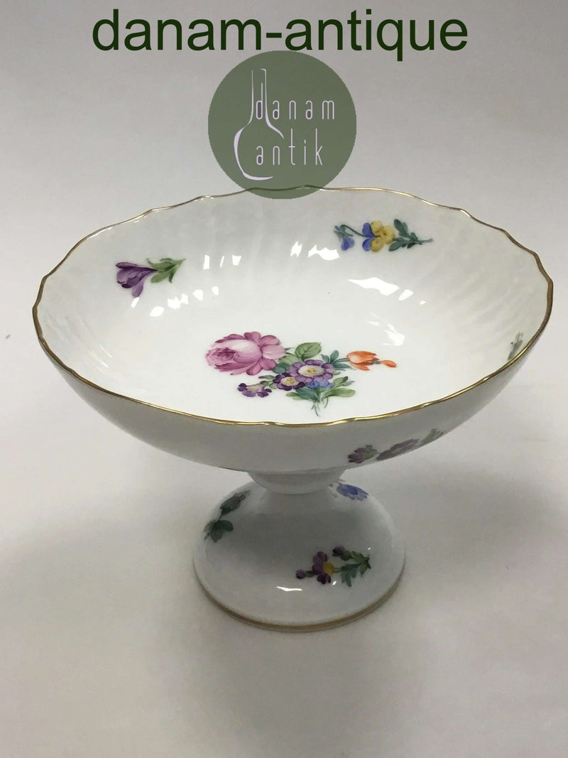 Royal Copenhagen Saxon Flower Light Cake Bowl on High Foot No 1528