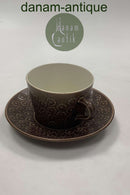 Bing og Grøndahl Kronjyden Umbra Azur コーヒーカップ＆ソーサー。カップのサイズは8.5 cm x 6 cm (3.35 inch x 2.36 inch)です。