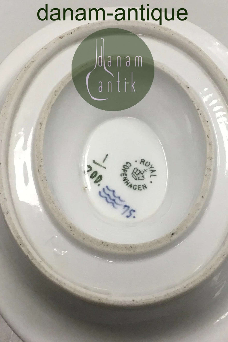 Royal Copenhagen Musselmalet Riflet Saucekande med Underskål No 200