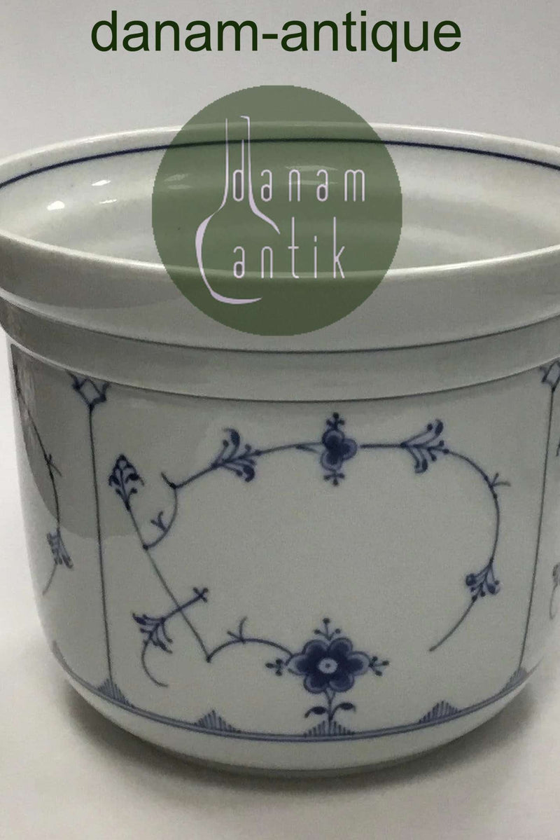 Bing and Grondahl蓝色凹槽里弗特大花盆 No 670