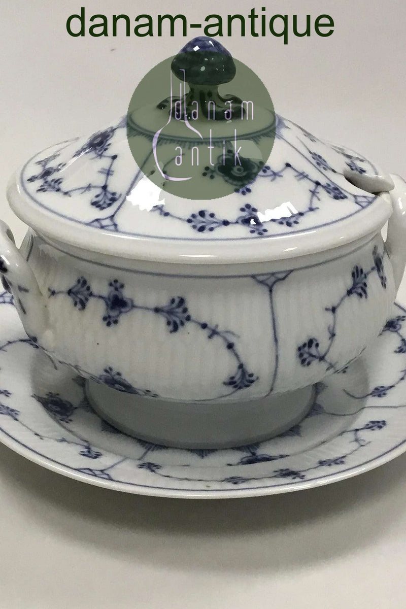 Royal Copenhagen Musselmalet Riflet Lille rund terrin No 205 N2