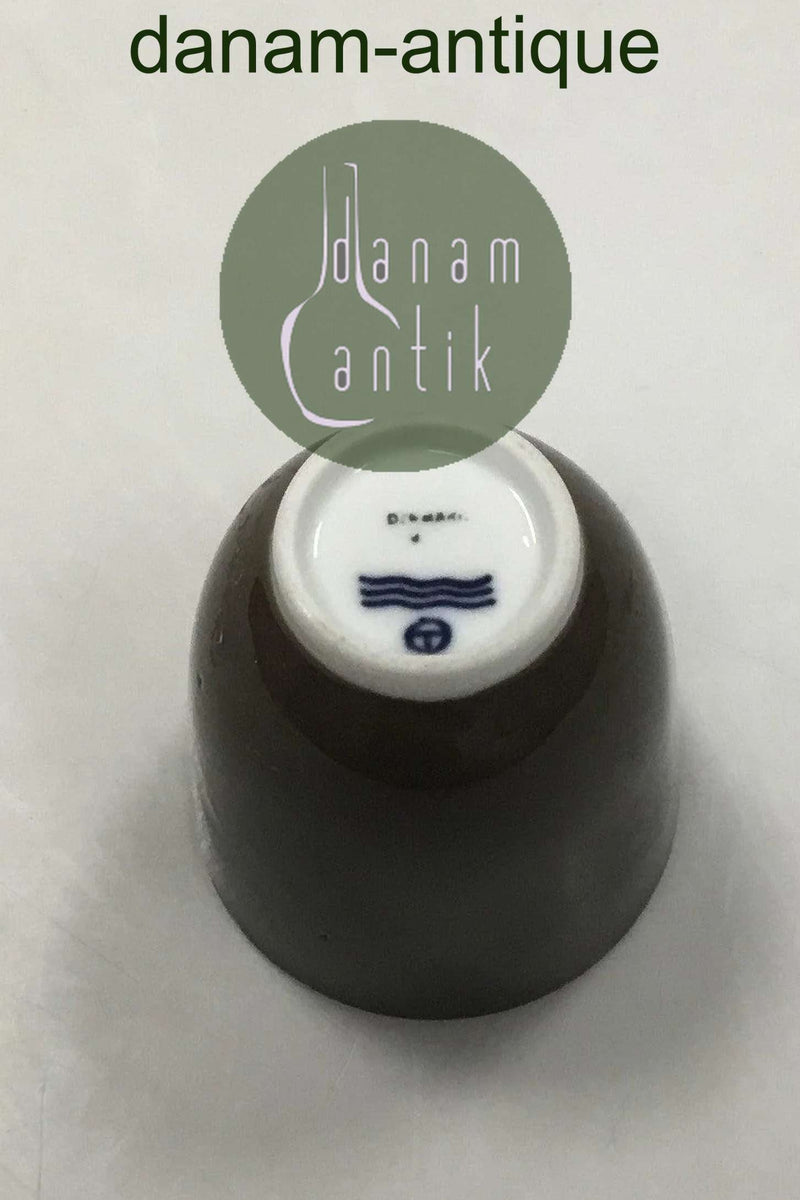 Royal Copenhagen Lille brun kop designet af Thorkild Olsen